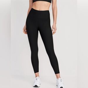 Old Navy Women's High Waisted Powersoft 7/8 Black Leggings